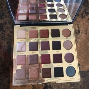 received in a boxy-charm, “vintage” came cracked